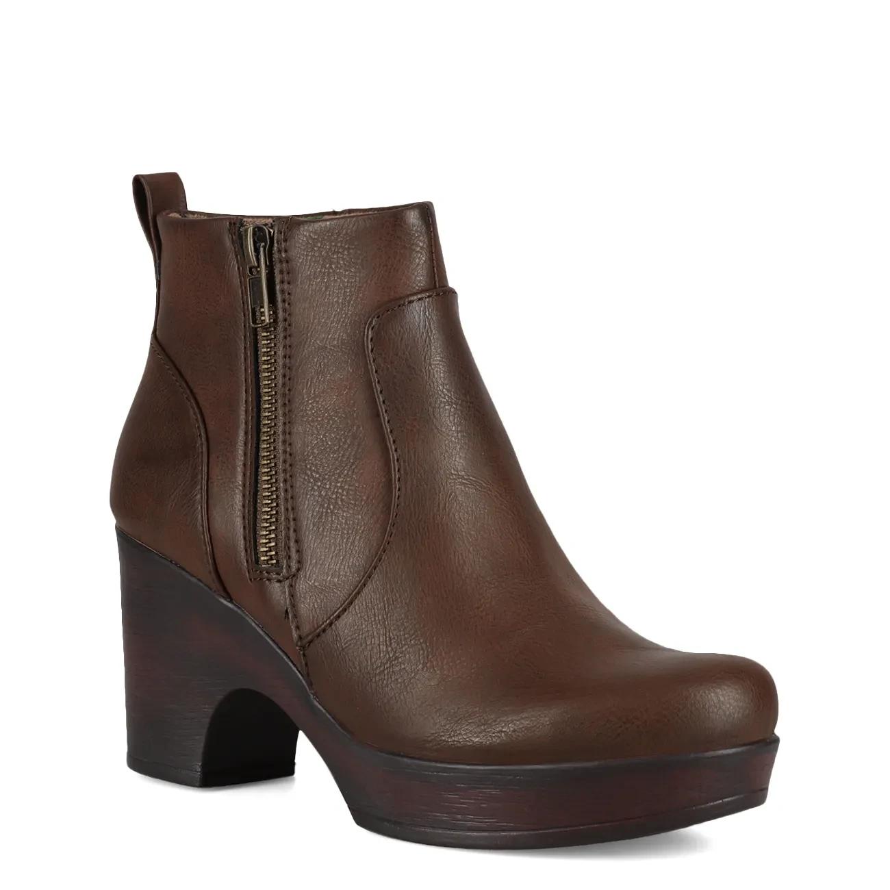 Born Women's Blakelyn Ankle Bootie in Brown