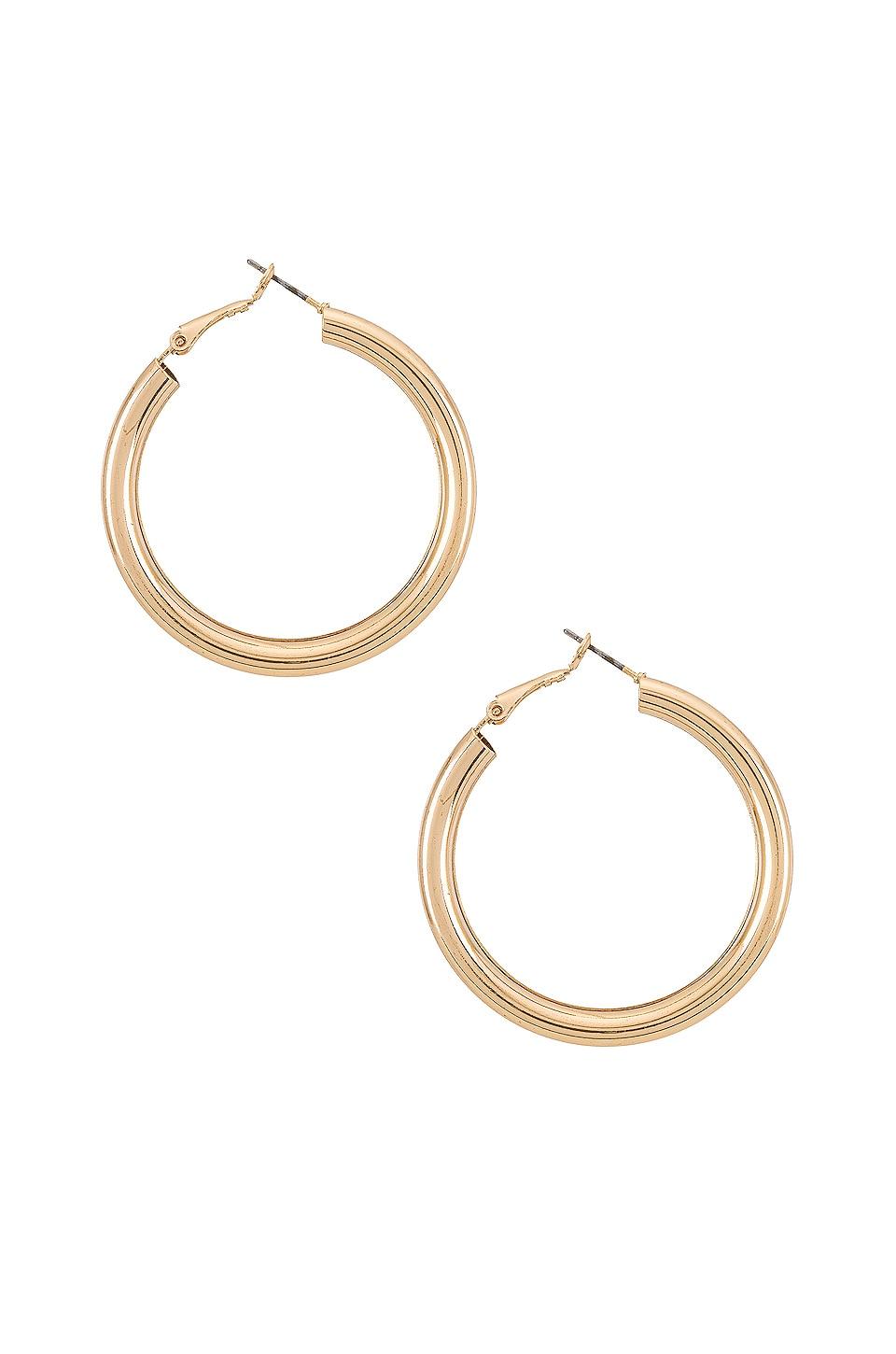 Gretchen Hoops petit moments brand:petit moments