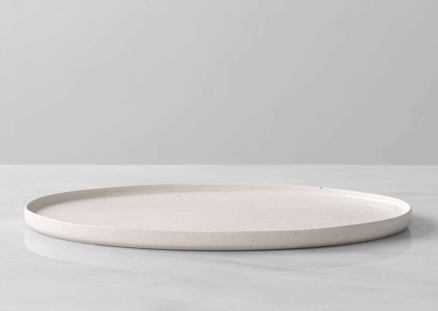 Saturna Oval Serving Platter White