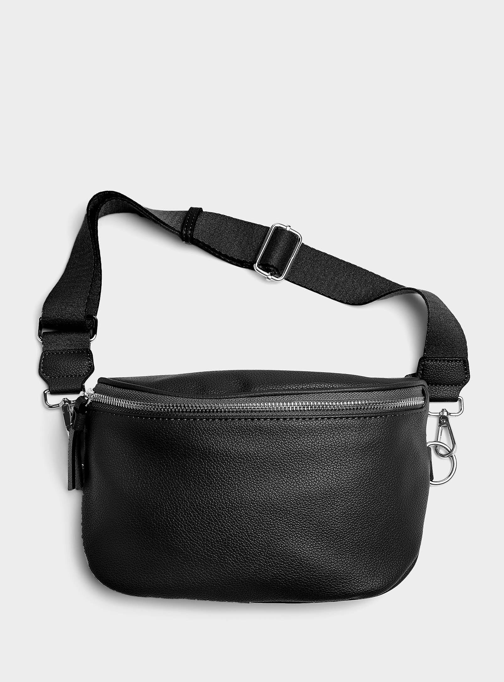 Simons - Women's Zipped rounded belt bag