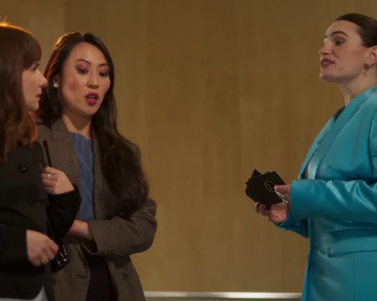 Everyday Girl, Elevated hero image